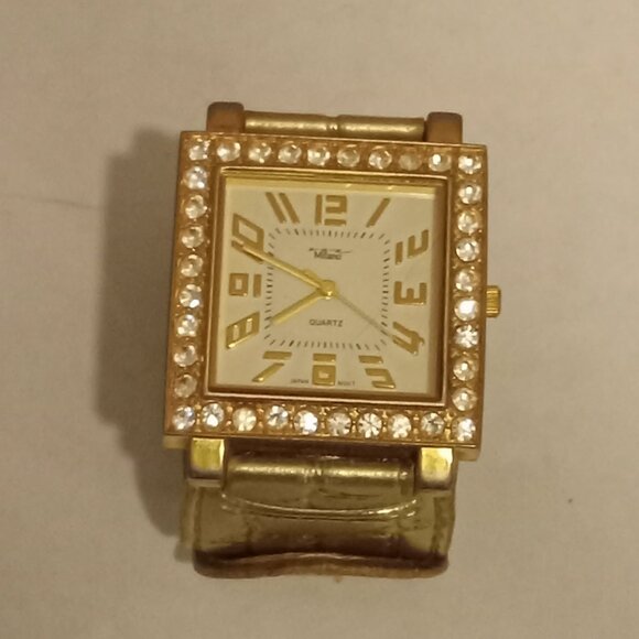 Vintage women's Quartz Milano snap cuff watch untested, needs battery - Picture 1 of 4